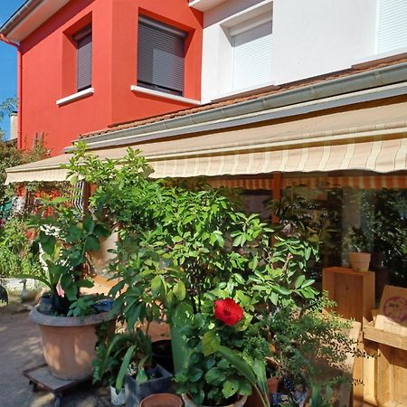 Chambre Calme Et Agreable 雷普隆吉斯 外观 照片
